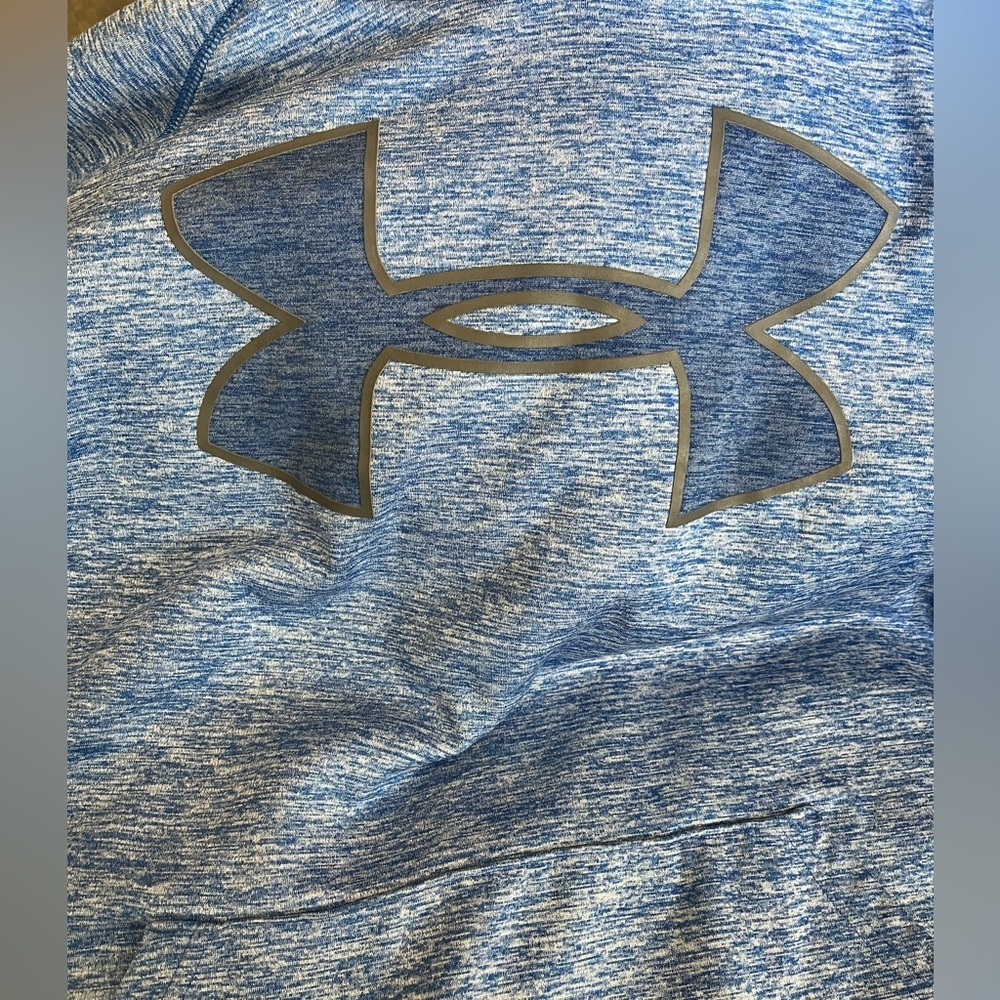 Under Armour Boy’s Blue Hoodie ‘Cold Gear’ Loose Fit, Front Pocket; Size YXL - Picture 5 of 11